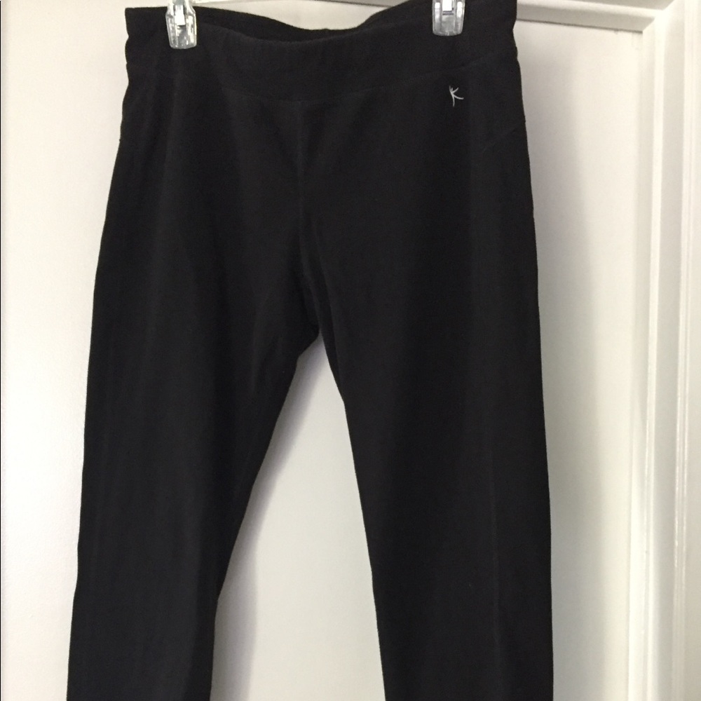 Black leggings